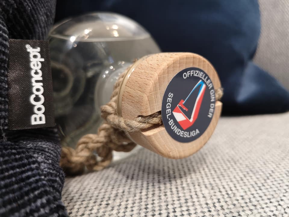 Purest Sail Gin Handmade Cork Wood Hemp Rope Official Partner Austrian Sailing League