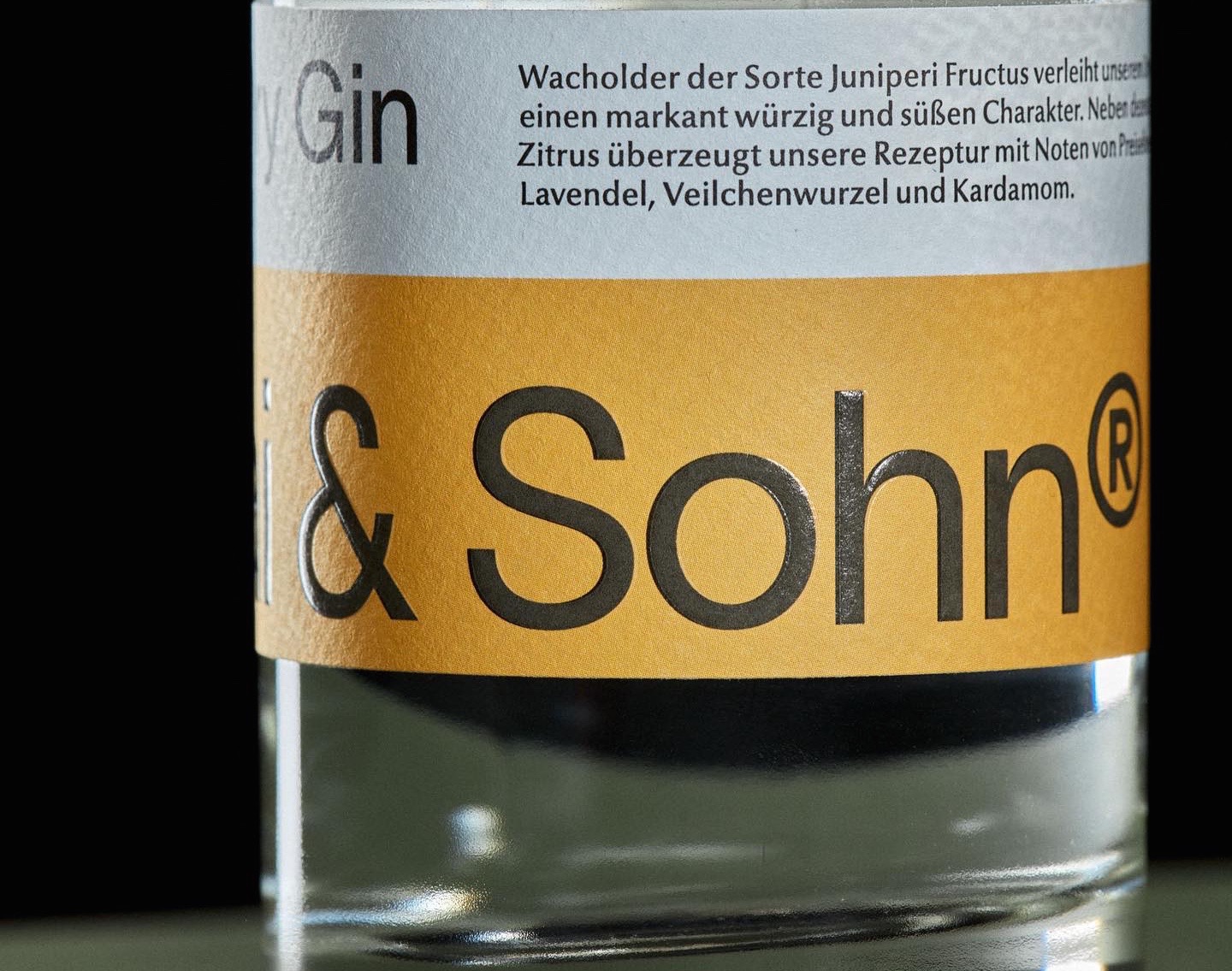 Nicolai und Sohn Craft Whisky Distillery Erfurt Thuringia Germany Pot Still Dry Gin Botanicals